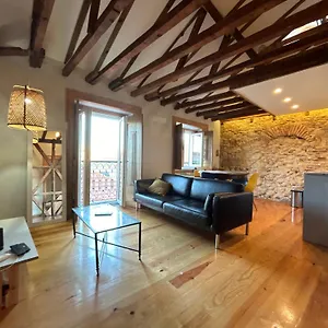 https://feels-like-home-duque-mezzanine-with-view.hotels-lisbon-portugal.com